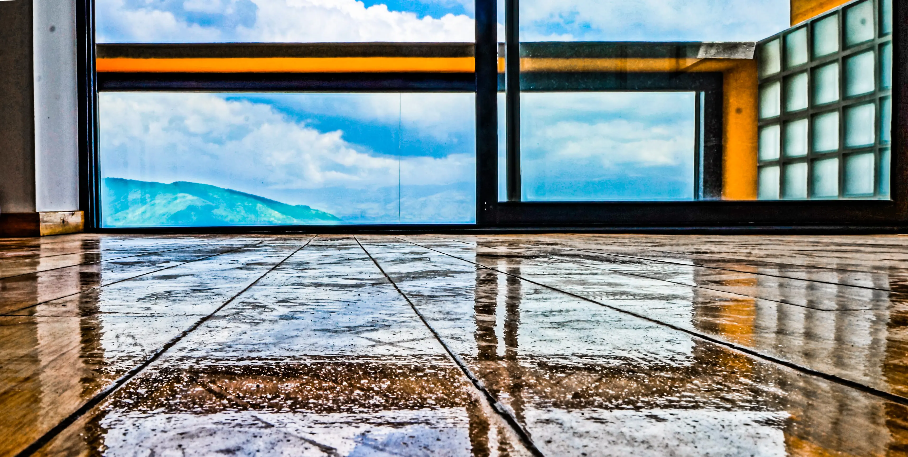 Edificio Rentero en Venta | +$2,700/mes | Diseño Premiado | en Quito - Valle de los Chillos