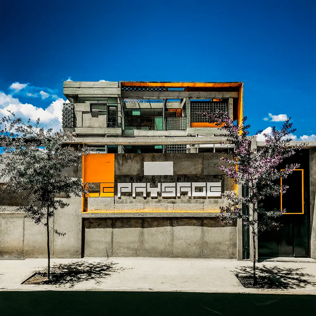 Edificio Rentero en Venta | +$2,700/mes | Diseño Premiado | en Quito - Valle de los Chillos