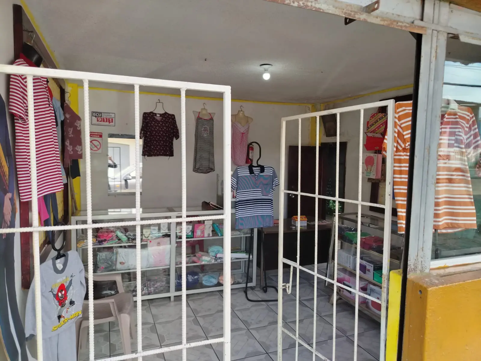 SE VENDE PROPIEDAD- STO.DMGO DE LOS TSACHILAS