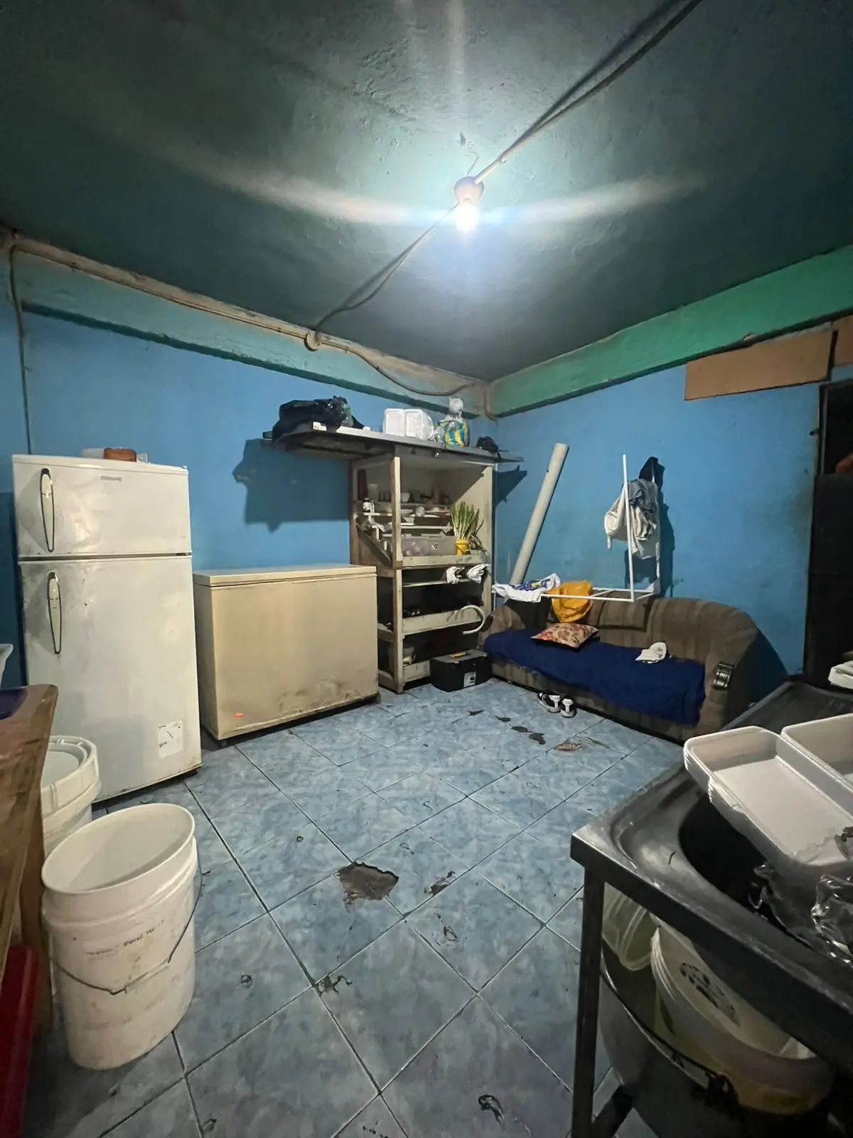 Venta Casa Rentera con 6 departamentos, 2 locales Centro-Sur de Guayaquil