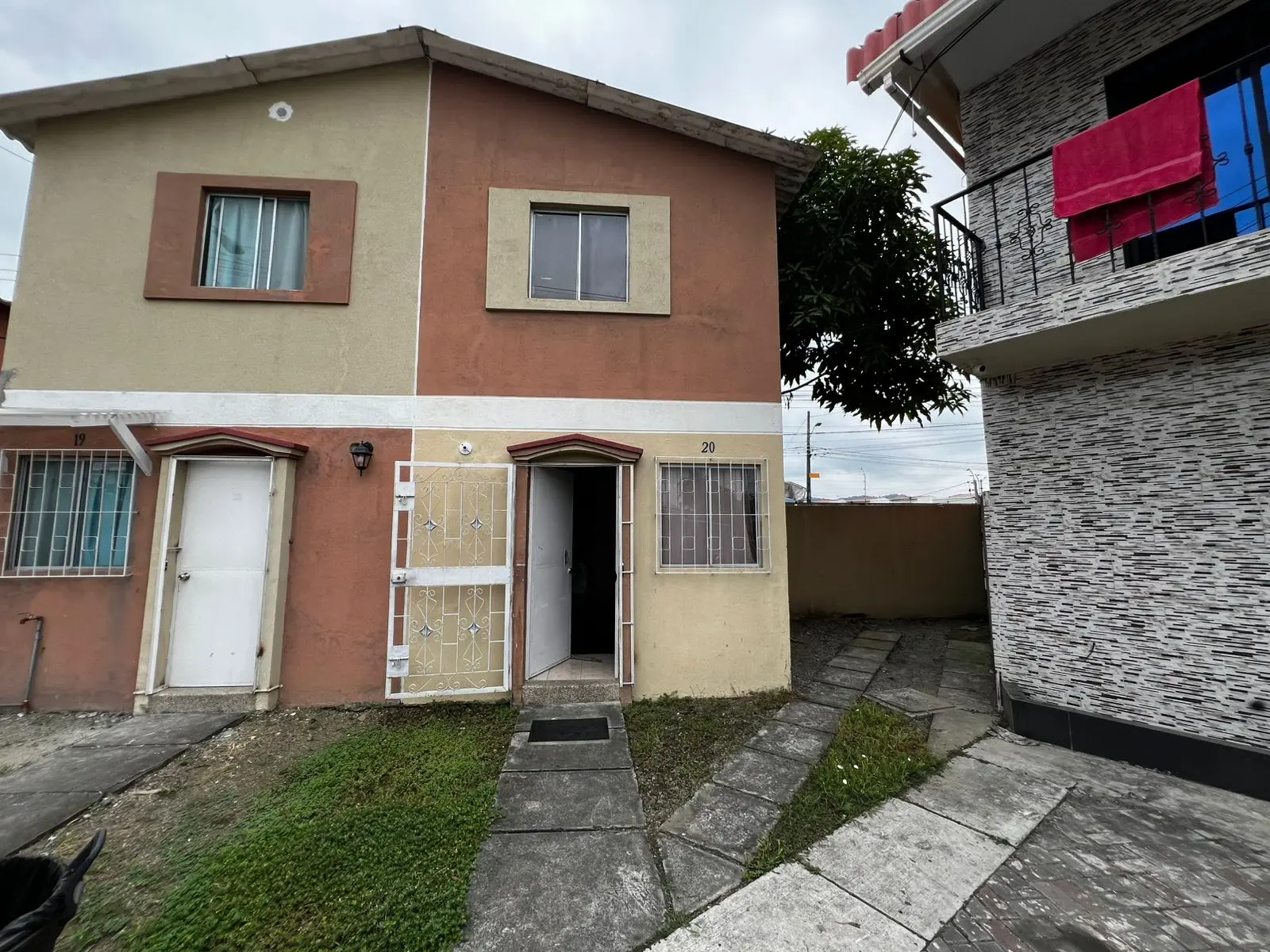 Venta de Casa, Urb. Ciudad Santiago, Etapa Rotonda, Vía a Daule, Norte de Guayaquil