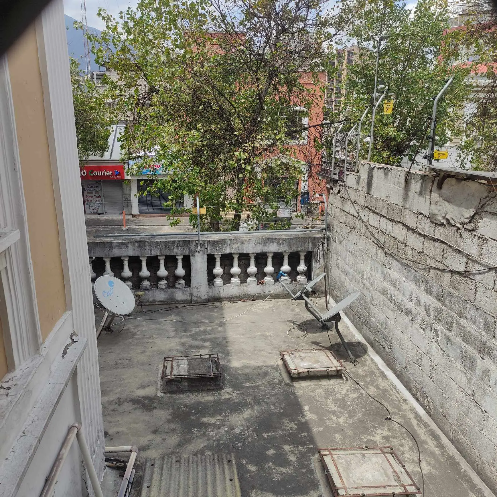 SECTOR LA MARISCAL EN VENTA TERRENO Y CASA PATRIMONIAL