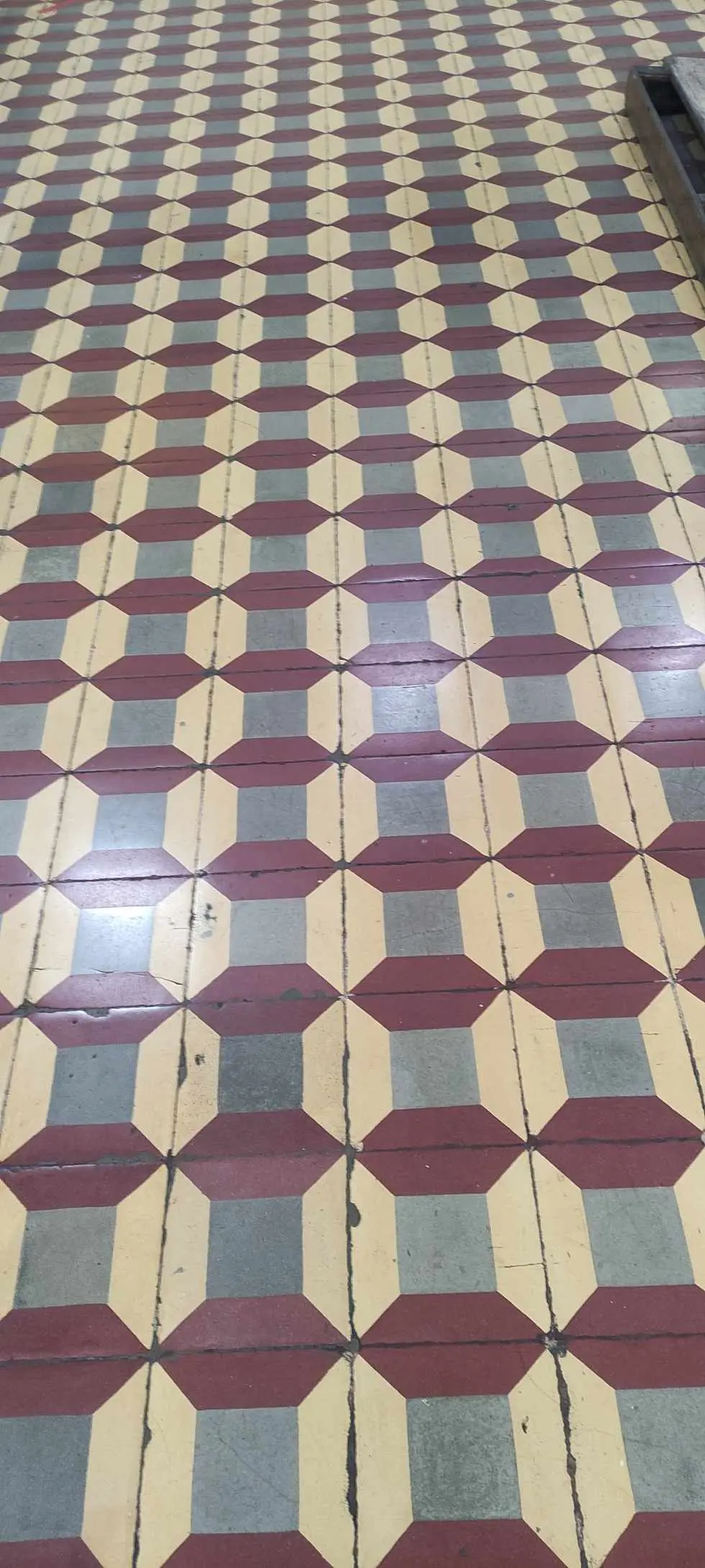 CENTRO HISTÓRICO LOCAL Y NEGOCIO EN VENTA