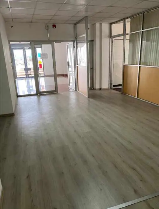 OFICINA DE ARRIENDO 288 M2 SECTOR SANTAMARÍA 6 DE DICIEMBRE