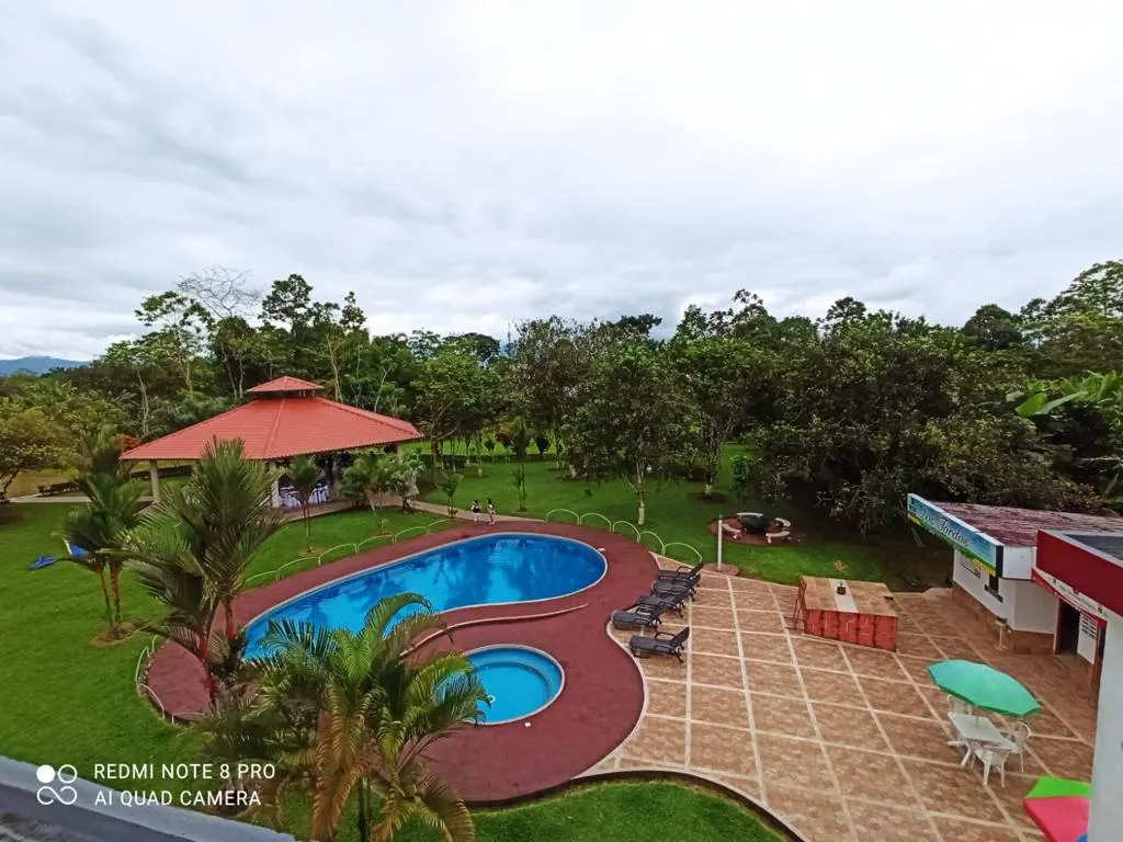 QUINTA EN VENTA - Santo Domingo - Zofi inmobiliaria - Mario Benalcazar