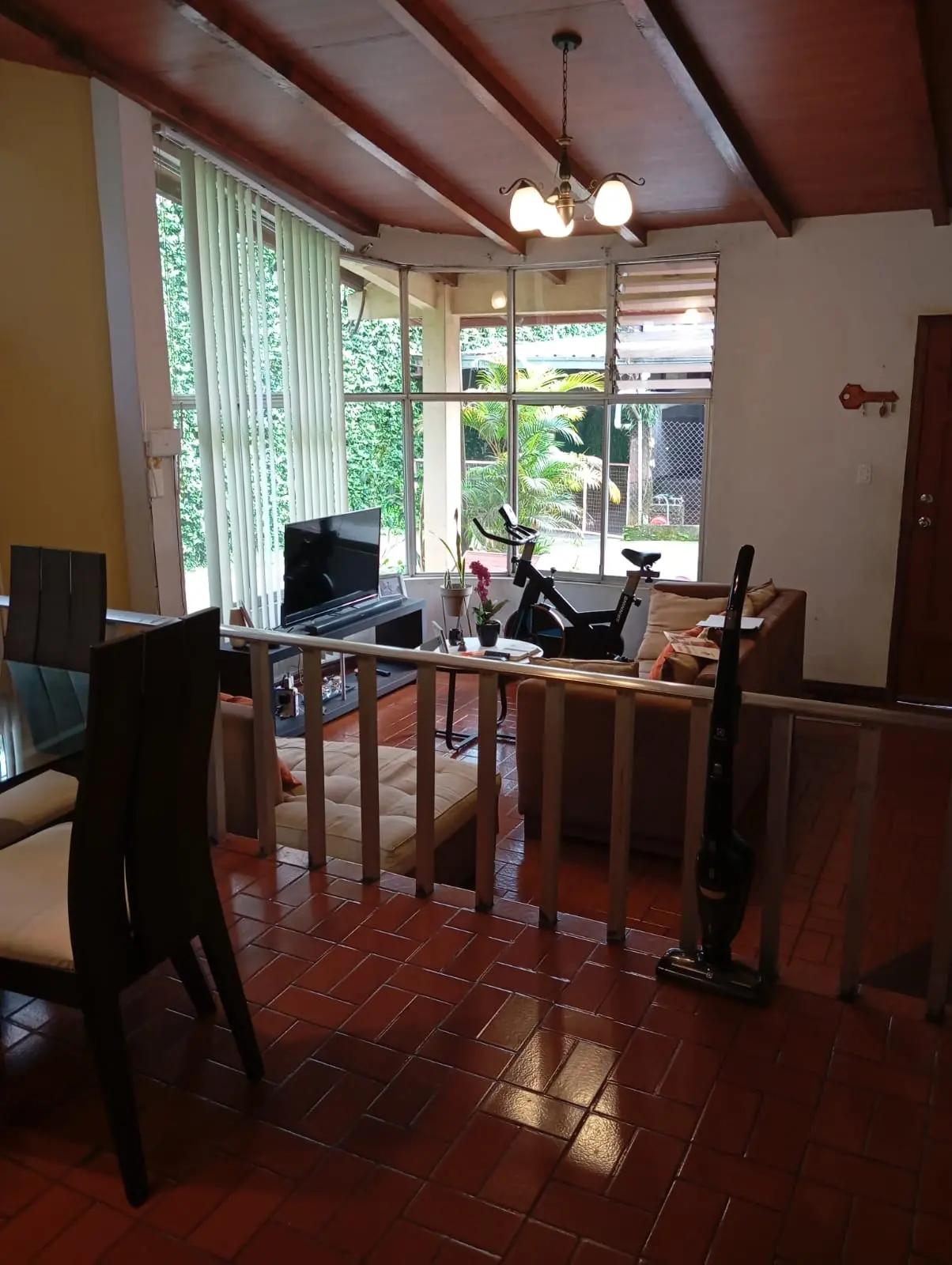 EDIFICACION COMERCIAL EN VENTA - ZOFIN - MARIO BENALCAZAR